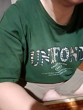 JasminePham online show from October 30, 1:37 am