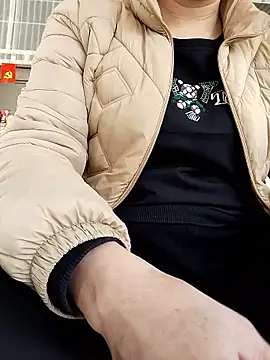 JasminePham online show from January 11, 5:25 am