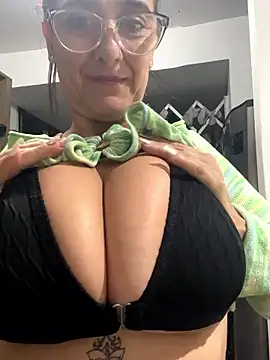 anastasia and jordan online show from January 14, 9:46 am