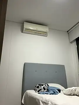 anastasia and jordan online show from December 3, 7:30 am