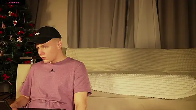 Kinky Secrets online show from December 26, 3:10 pm