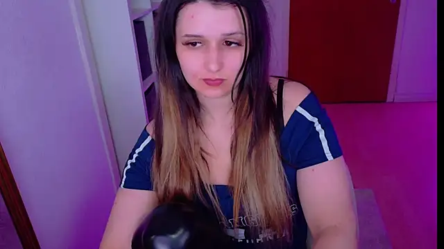 Snapshot of jenna-sxy19 chatting on September 19, 5:17 pm jenna-sxy19 online show from September 19, 5:17 pm