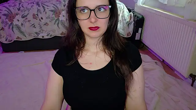 Snapshot of jenna-sxy19 chatting on July 2, 6:14 pm jenna-sxy19 online show from July 2, 6:14 pm