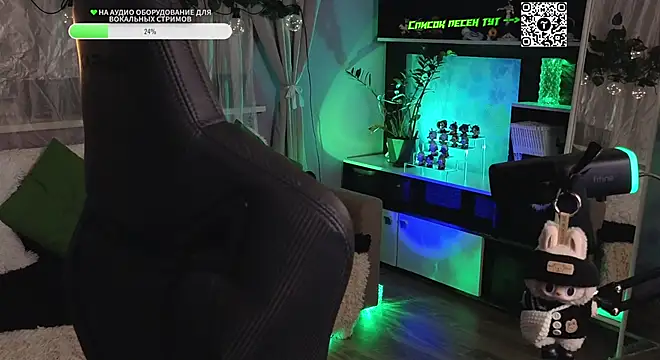 Snapshot of KiraLiLime chatting on October 16, 9:56 pm KiraLiLime online show from October 16, 9:56 pm
