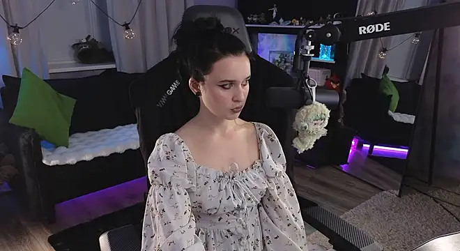 KiraLiLime online show from March 8, 10:02 pm