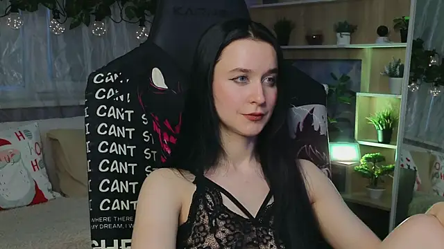 Snapshot of KiraLiLime chatting on March 13, 3:28 pm KiraLiLime online show from March 13, 3:28 pm