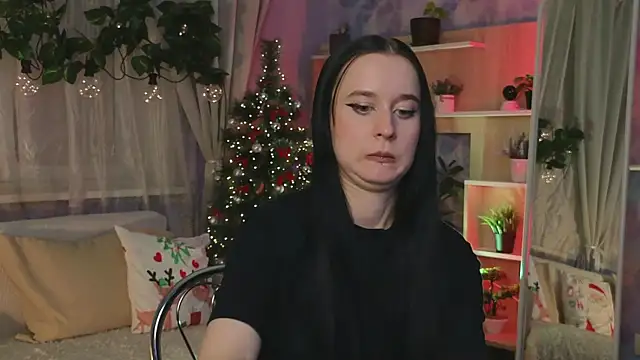 Snapshot of KiraLiLime chatting on March 7, 6:11 pm KiraLiLime online show from March 7, 6:11 pm