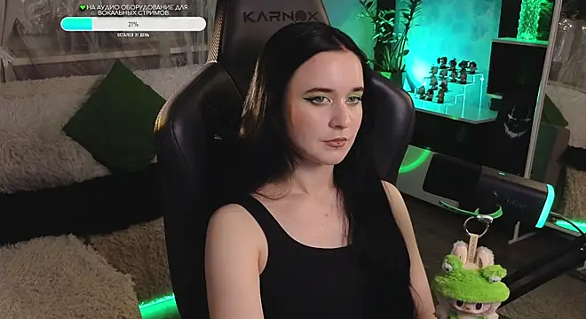Snapshot of KiraLiLime chatting on September 28, 6:04 pm KiraLiLime online show from September 28, 6:04 pm