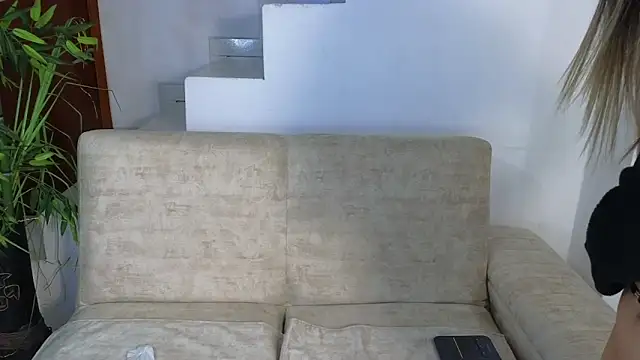 Lorenne Miller online show from September 14, 3:40 am