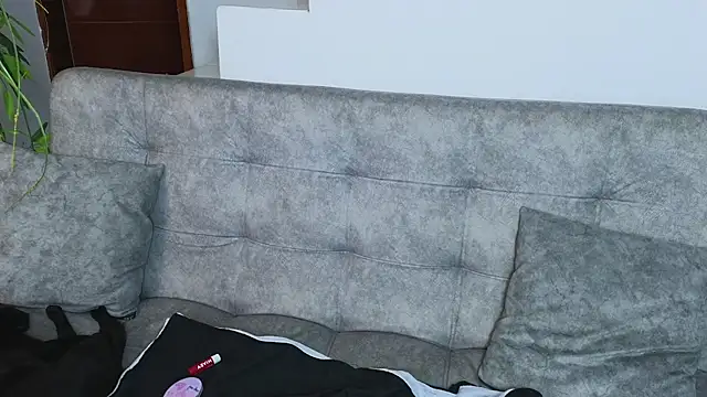 Lorenne Miller online show from February 26, 4:30 am