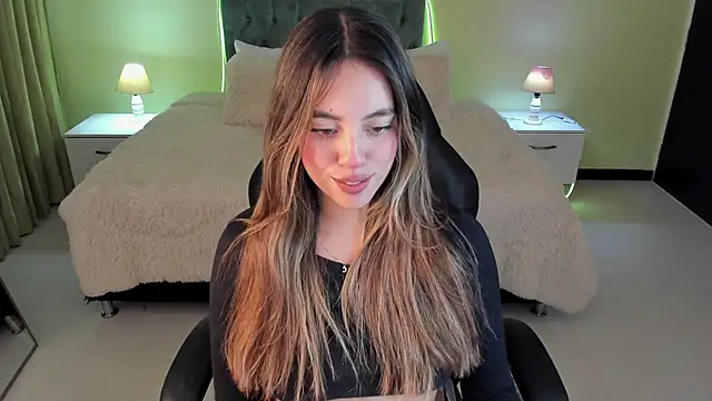  Charlotte evans 1 online show from February 25, 10:42 pm