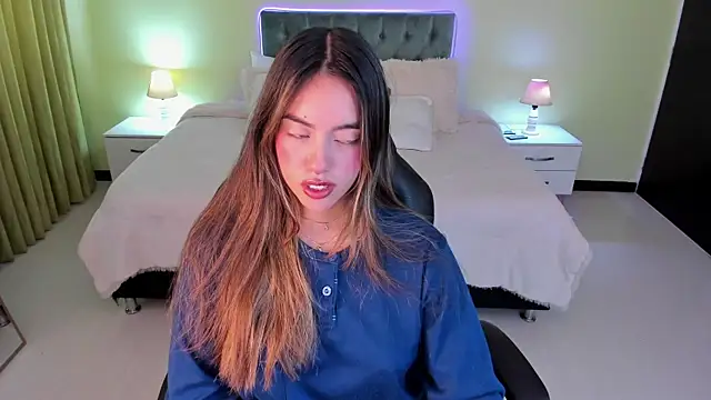  Charlotte evans 1 online show from April 5, 12:23 pm