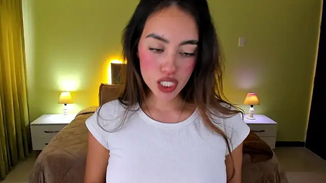 Snapshot of _Charlotte_evans_1 chatting on October 2, 8:23 pm Charlotte evans 1 online show from October 2, 8:23 pm