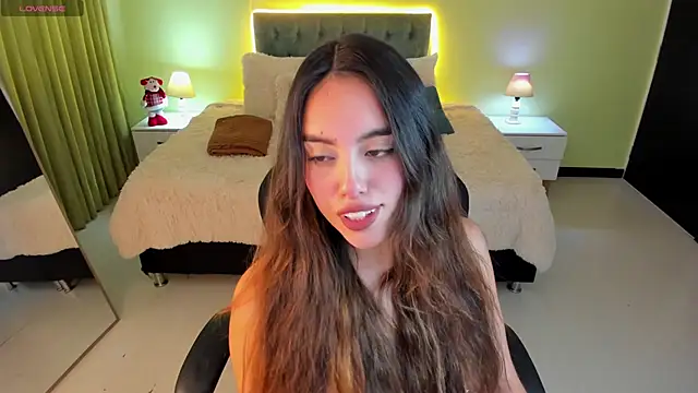  Charlotte evans 1 online show from December 18, 8:56 pm