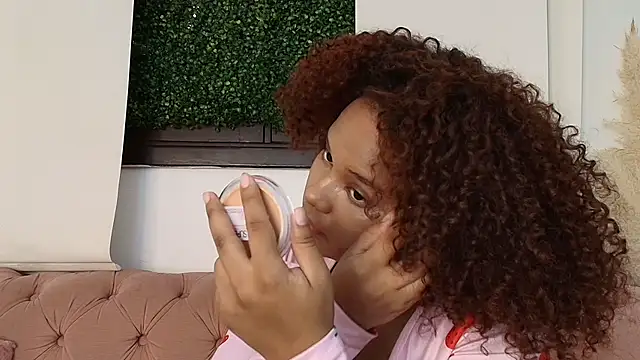 nataly velez online show from November 19, 5:13 pm