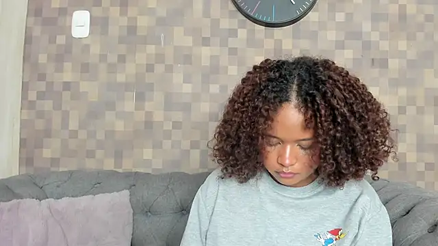 nataly velez online show from October 24, 7:46 pm