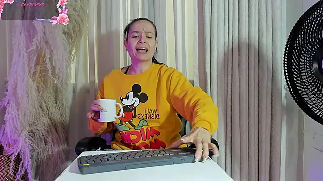 BridgetRodriguez online show from February 7, 12:24 pm