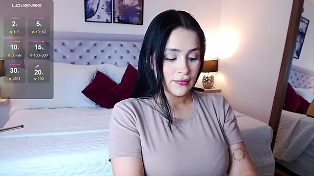 sarascottt online show from March 18, 3:57 pm