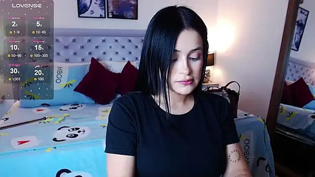 sarascottt online show from February 14, 6:52 pm