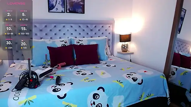 sarascottt online show from November 17, 3:16 pm