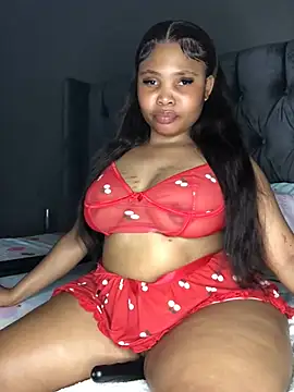 Snapshot of Anaelle24 chatting on March 10, 4:57 pm Anaelle24 online show from March 10, 4:57 pm