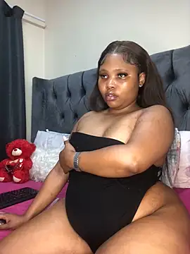 Anaelle24 online show from October 21, 7:30 am