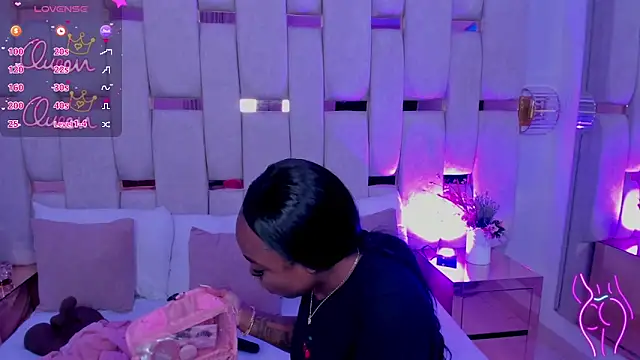 mia schwarz online show from March 3, 10:06 pm