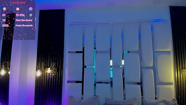 mia schwarz online show from December 1, 9:59 pm