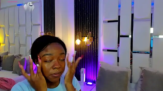 mia schwarz online show from October 29, 9:14 pm