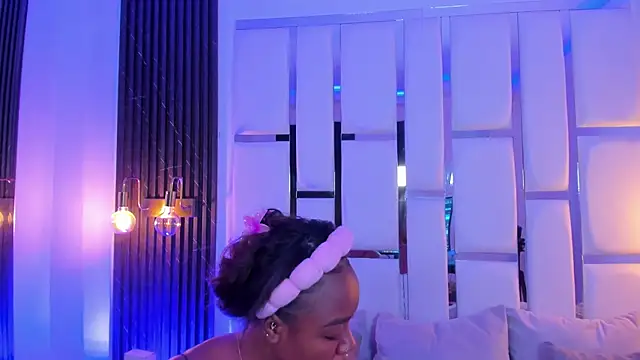 mia schwarz online show from November 20, 10:31 pm