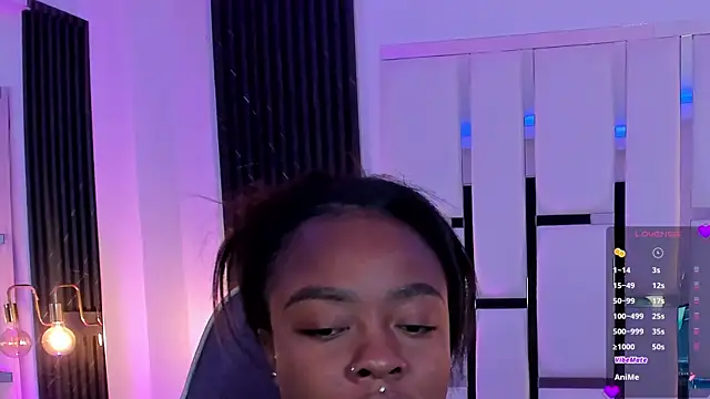 mia schwarz online show from November 17, 7:12 am