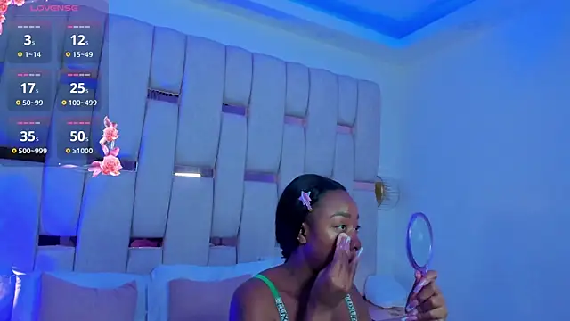 mia schwarz online show from February 13, 9:37 pm