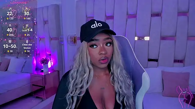 mia schwarz online show from April 13, 3:10 am