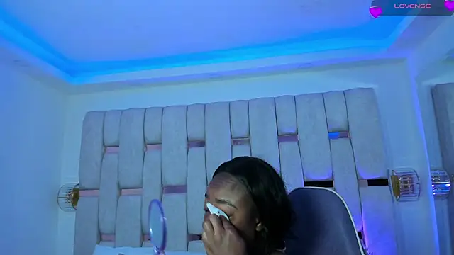 mia schwarz online show from March 10, 10:47 pm