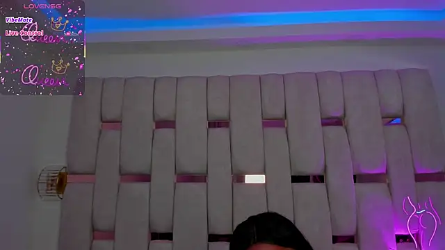 mia schwarz online show from April 19, 1:56 pm