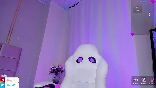Heicy  online show from May 29, 7:53 pm