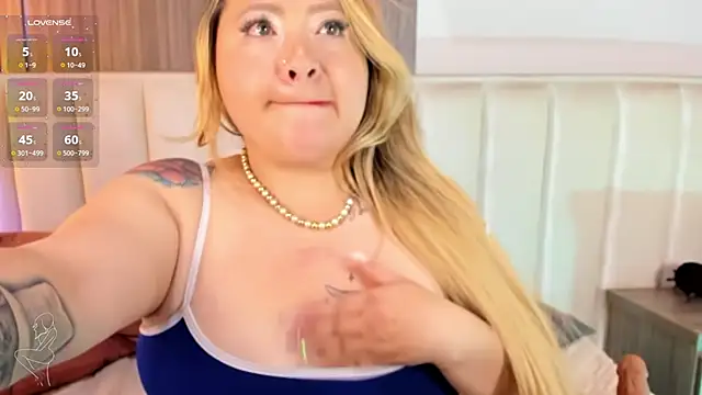 Kharla Marin online show from November 29, 9:42 am