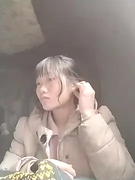 Snapshot of lytamye chatting on February 12, 2:56 am lytamye online show from February 12, 2:56 am