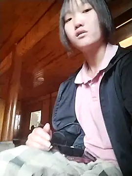 Snapshot of lytamye chatting on March 4, 5:21 am lytamye online show from March 4, 5:21 am