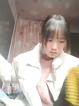 Snapshot of lytamye chatting on March 8, 3:17 am lytamye online show from March 8, 3:17 am