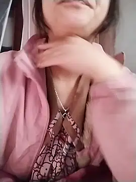 Snapshot of lytamye chatting on March 11, 5:57 am lytamye online show from March 11, 5:57 am