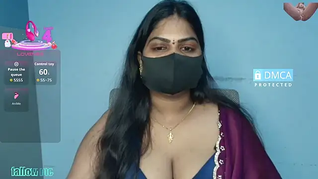 Snapshot of sameeksha_9 chatting on May 13, 10:17 pm sameeksha 9 online show from May 13, 10:17 pm