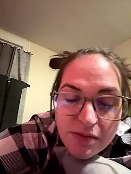 Quinnrose0420 online show from January 18, 6:06 am