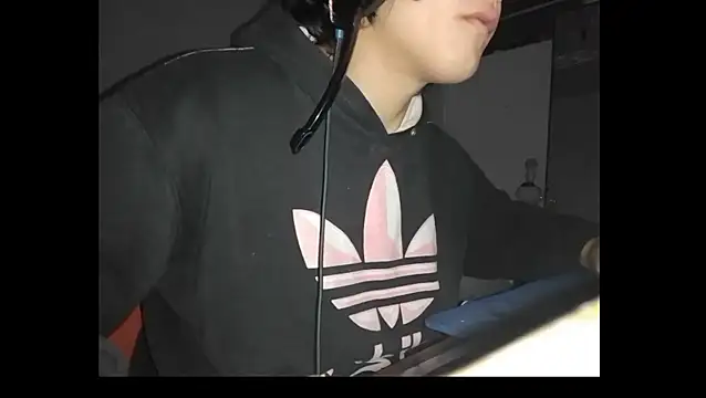 Xtrem3HARDxxx online show from November 7, 7:57 am