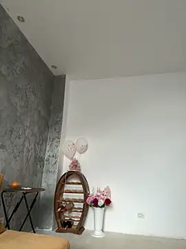 Snapshot of MayaMR chatting on November 20, 7:09 am MayaMR online show from November 20, 7:09 am