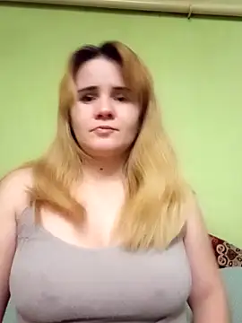 Snapshot of SannyMILF chatting on December 14, 4:08 pm SannyMILF online show from December 14, 4:08 pm