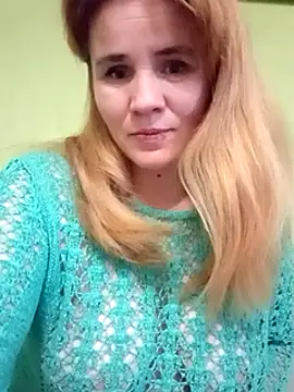 Snapshot of SannyMILF chatting on December 15, 9:56 am SannyMILF online show from December 15, 9:56 am