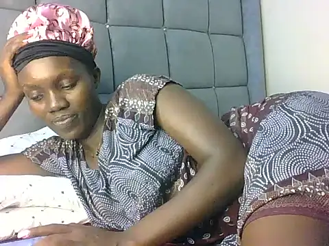 Slimthick900 online show from March 9, 4:22 pm