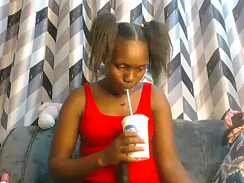 Slimthick900 online show from March 3, 2:39 pm