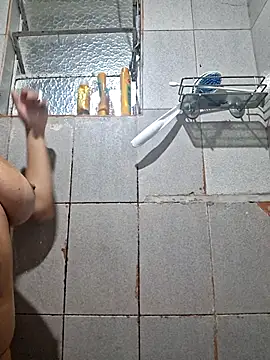 Snapshot of Sweet-diamondxxx chatting on February 4, 8:59 pm Sweet-diamondxxx online show from February 4, 8:59 pm